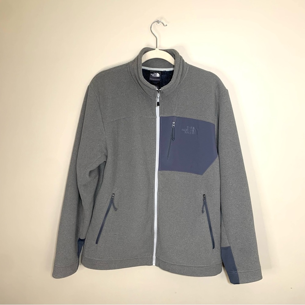 The North Face Men’s Gray Fleece Jacket Full Zip Lightweight Soft Outdoor Layer